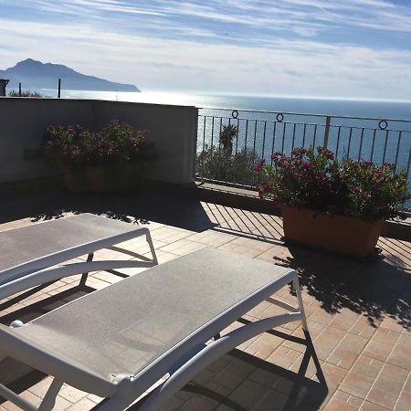 Villa D'Amare Capri View มัสซาลูเบรนเซ ภายนอก รูปภาพ