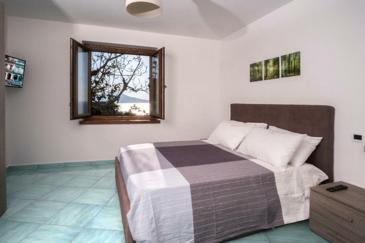 Villa D'Amare Capri View มัสซาลูเบรนเซ ภายนอก รูปภาพ