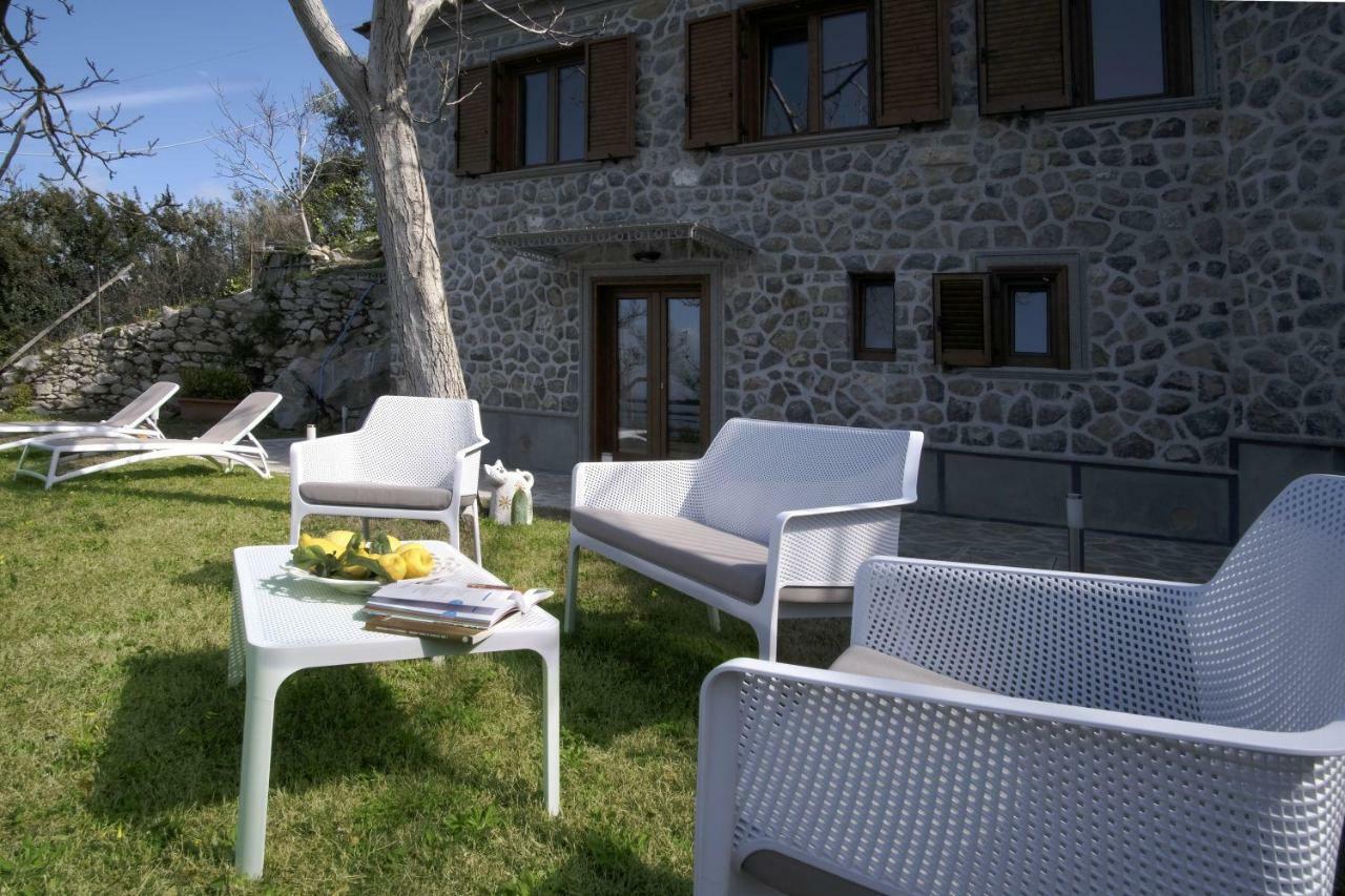 Villa D'Amare Capri View มัสซาลูเบรนเซ ภายนอก รูปภาพ