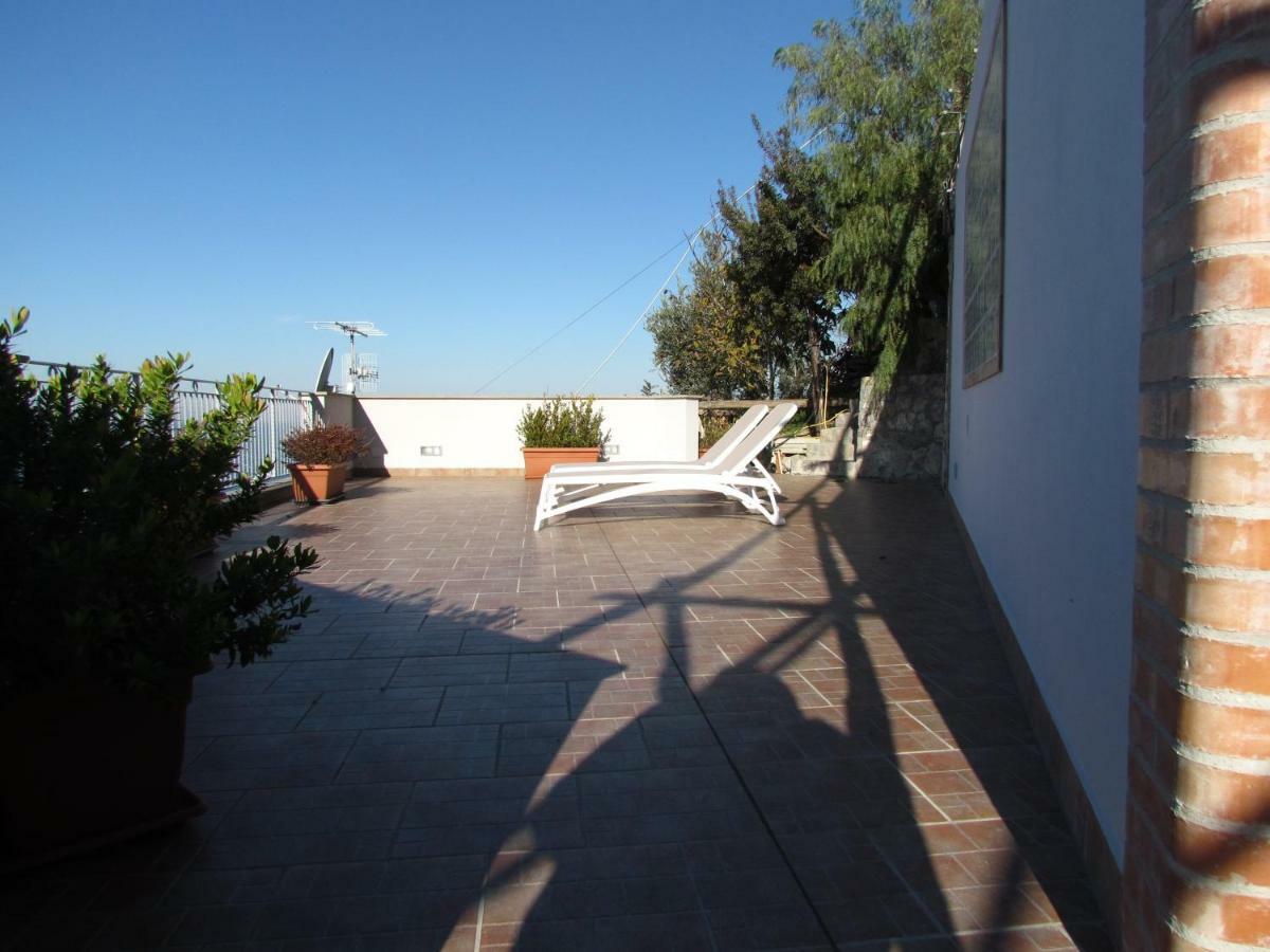 Villa D'Amare Capri View มัสซาลูเบรนเซ ภายนอก รูปภาพ