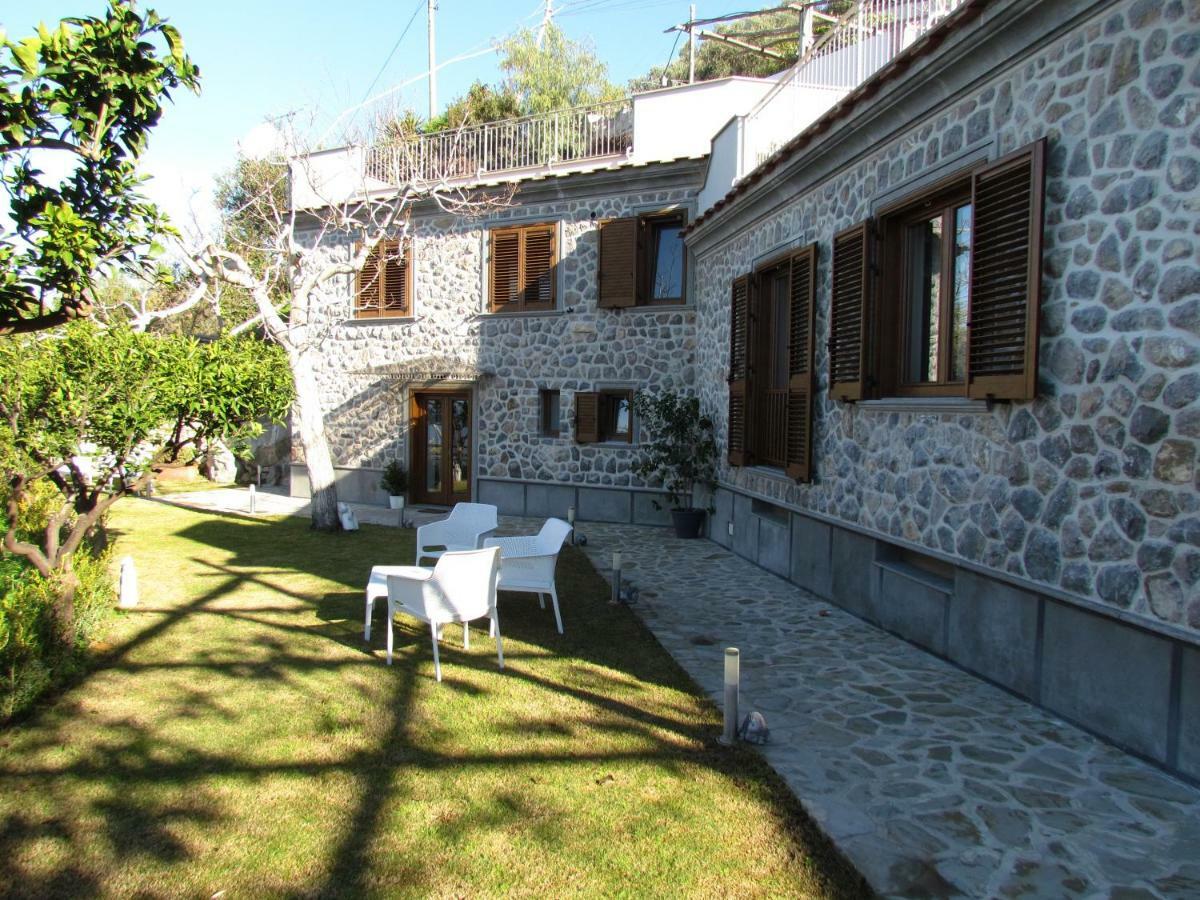 Villa D'Amare Capri View มัสซาลูเบรนเซ ภายนอก รูปภาพ