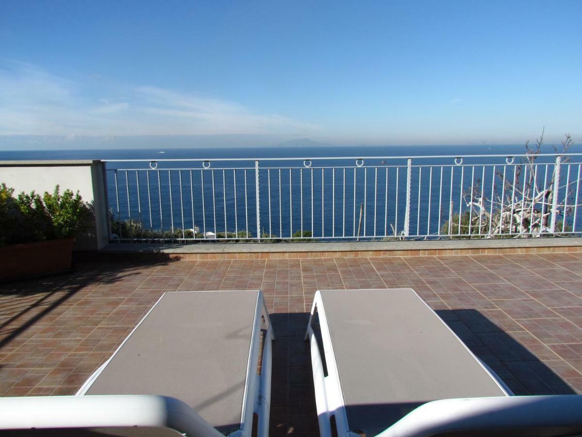 Villa D'Amare Capri View มัสซาลูเบรนเซ ภายนอก รูปภาพ